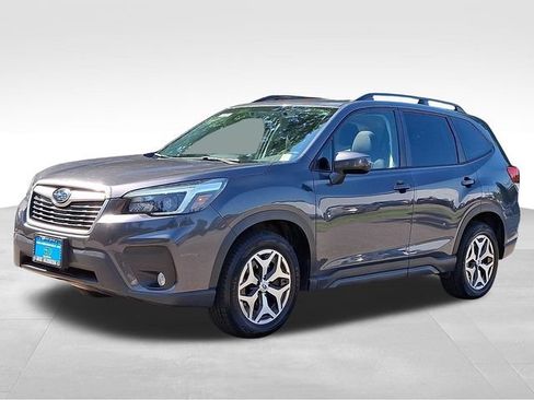 Used 2021 Subaru Forester Premium AWD/4WD image 3