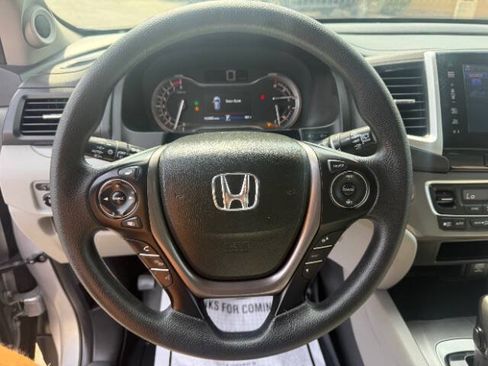 Used 2016 Honda Pilot EX image 11