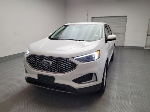 Used 2024 Ford Edge SEL image 15