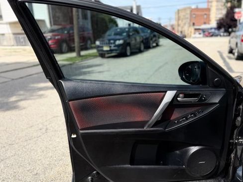 Used 2013 MAZDA MAZDA3 Touring FWD image 11