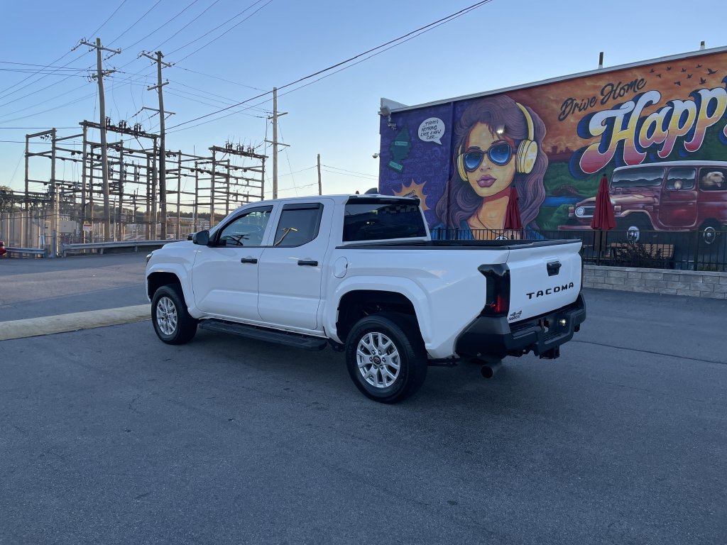Certified 2025 Toyota Tacoma SR AWD/4WD image 3