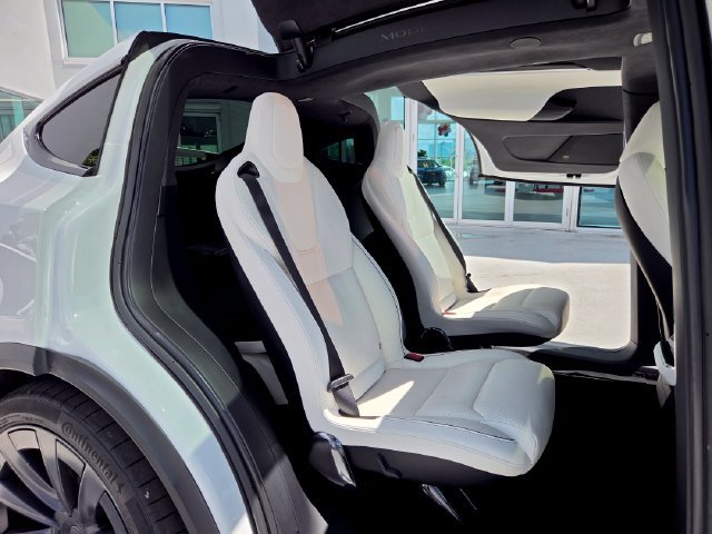 Used 2022 Tesla Model X Plaid AWD/4WD image 25