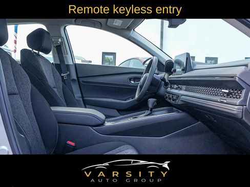 Used 2024 Honda Accord EX image 17