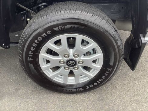 Used 2024 Toyota Tacoma SR5 AWD/4WD image 6