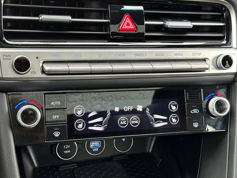 Used 2025 Genesis G70 3.3T Advanced image 21