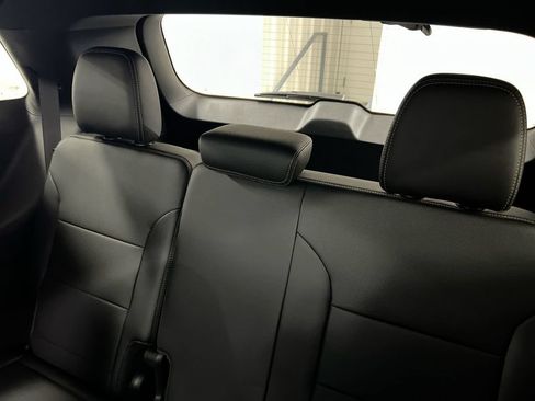 Used 2026 Chevrolet Traverse High Country w/ LPO, Floor Liner Package AWD/4WD image 30