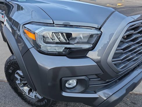 Used 2023 Toyota Tacoma TRD Off-Road image 32