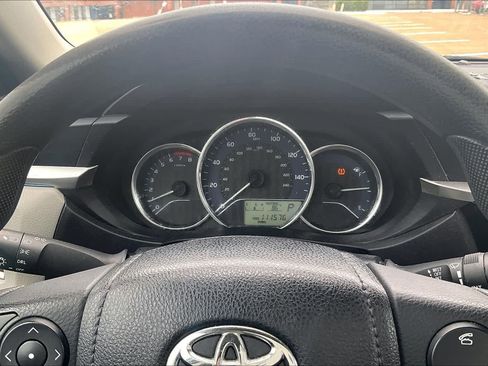 Used 2014 Toyota Corolla LE FWD image 16