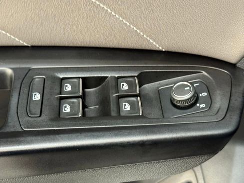 Used 2021 Volkswagen Atlas SE w/ Panoramic Sunroof Package image 33