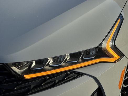 Used 2021 Kia K5 GT image 6