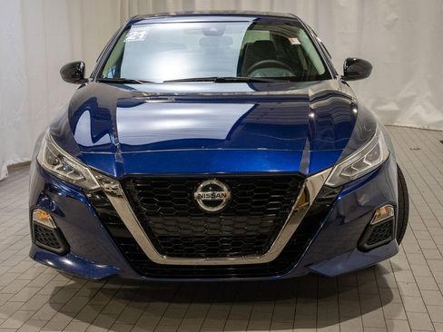 Certified 2021 Nissan Altima 2.5 SR image 2