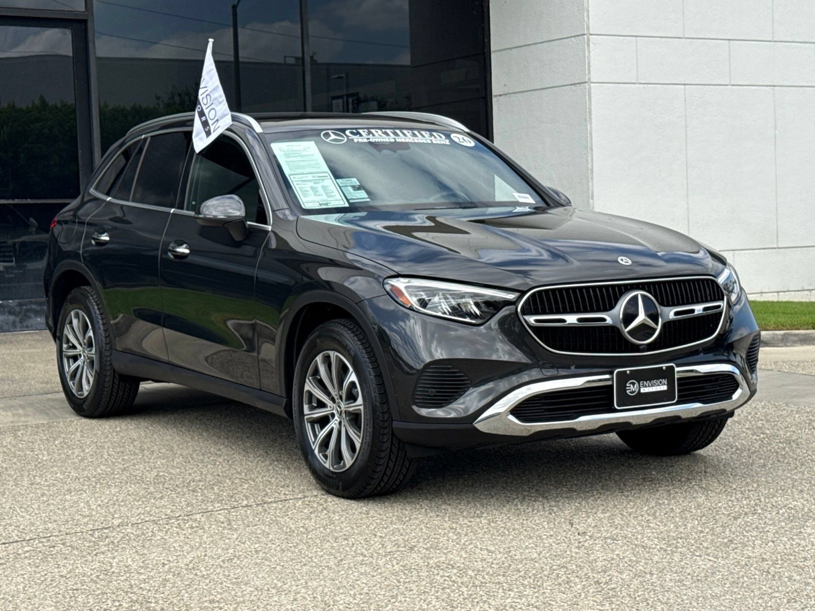 Used 2026 Mercedes-Benz GLC 300 image 8