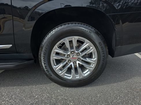 Used 2023 GMC Yukon XL SLT image 36