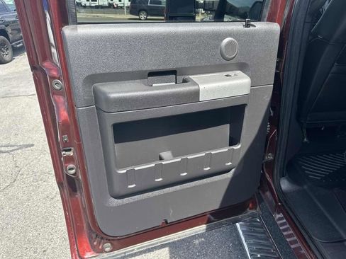 Used 2016 Ford F250 Lariat w/ Chrome Package image 14