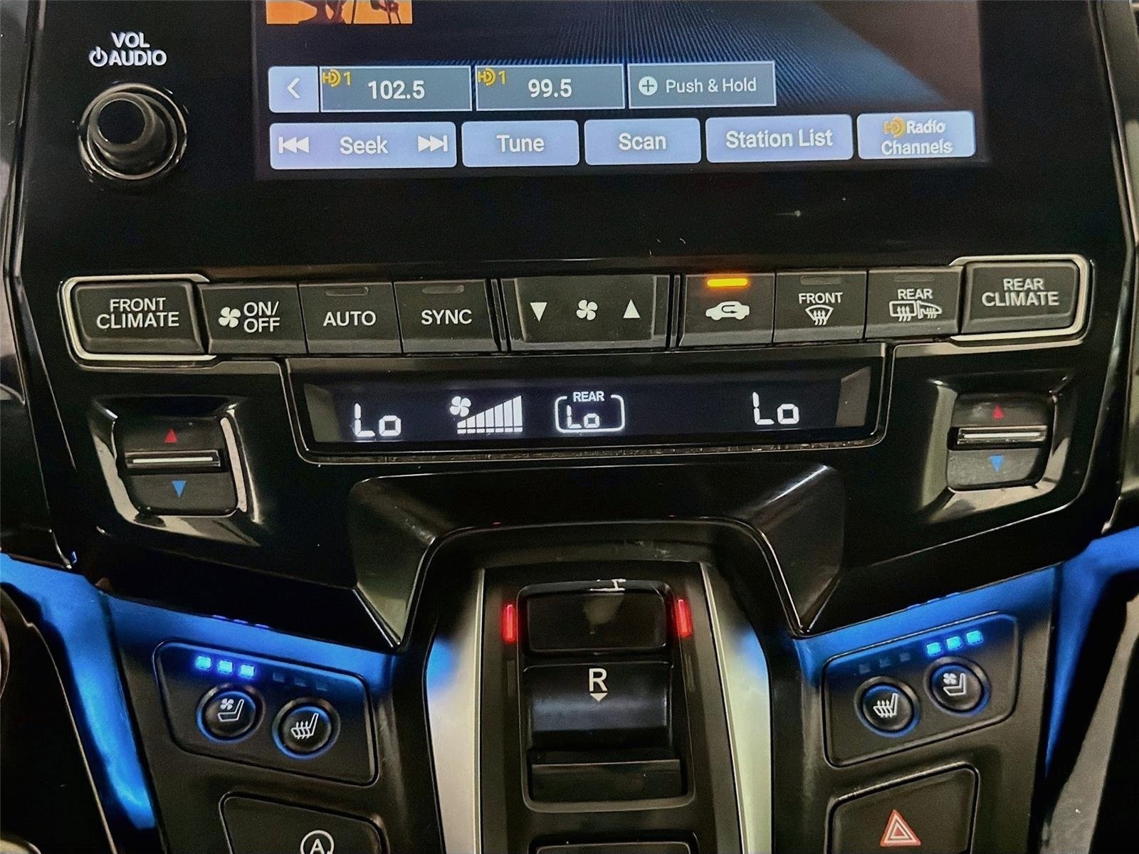 Used 2019 Honda Odyssey Elite image 18