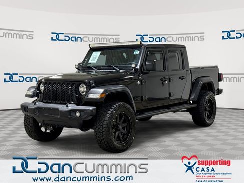 Used 2020 Jeep Gladiator Sport w/ Quick Order Package 24S AWD/4WD image 1