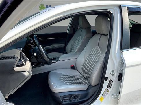Used 2023 Toyota Camry SE FWD image 22