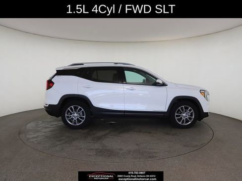 Used 2023 GMC Terrain SLT image 23