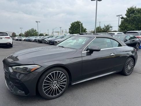 Used 2024 Mercedes-Benz CLE 450 4MATIC Cabriolet image 23