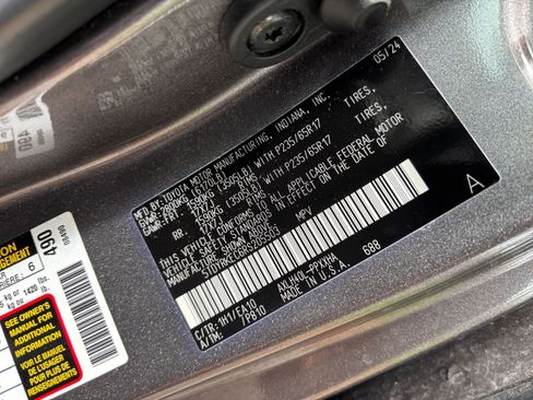 Used 2024 Toyota Sienna XLE FWD image 32