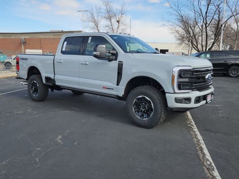 New 2026 Ford F250 Platinum w/ Tremor Off-Road Package AWD/4WD image 19