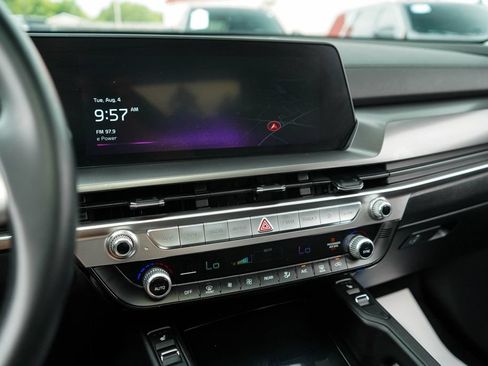 Used 2025 Kia Telluride S FWD image 7