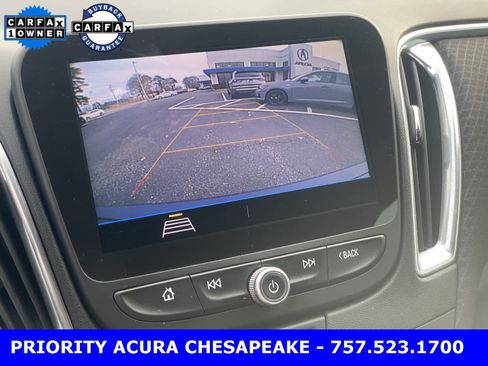 Used 2020 Chevrolet Malibu LT image 16