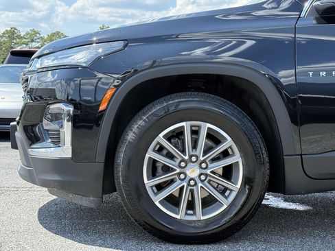 Used 2023 Chevrolet Traverse LT AWD/4WD image 12