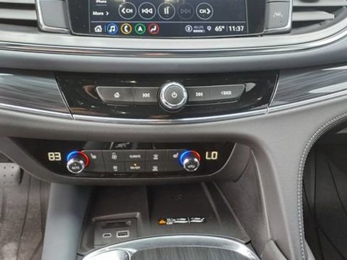 Used 2023 Buick Enclave Essence w/ Experience Buick Package AWD/4WD image 31