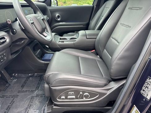Used 2026 Hyundai Palisade Calligraphy FWD image 9