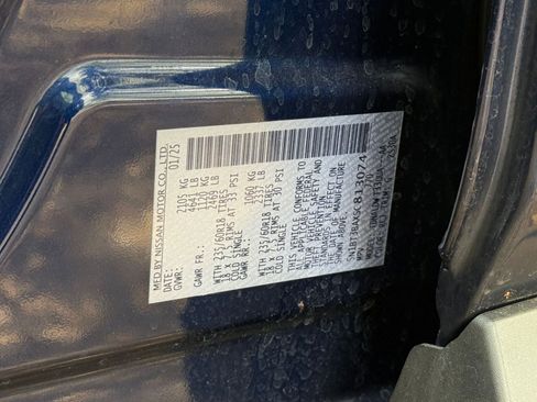 Used 2025 Nissan Rogue SV image 25