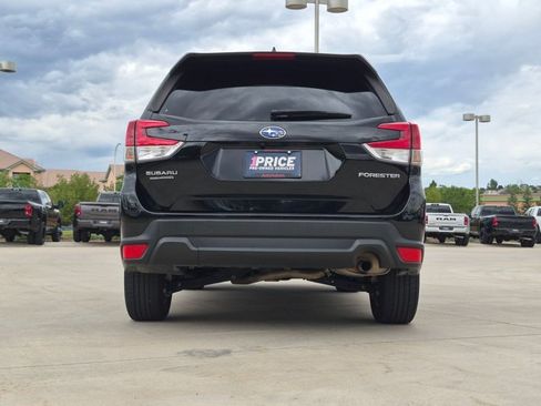 Used 2023 Subaru Forester Premium AWD/4WD image 6