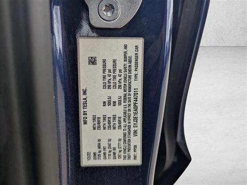 Used 2023 Tesla Model 3 Standard Range image 17