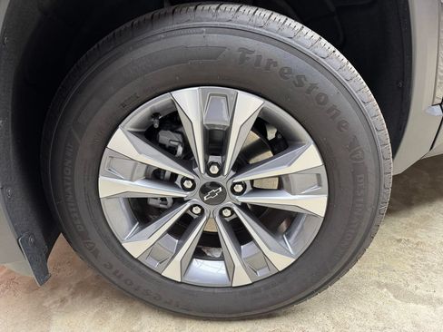 Used 2026 Chevrolet Equinox LT w/ Convenience Package II FWD image 29