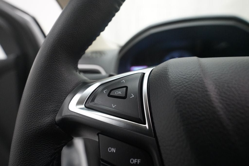 Used 2024 Ford Edge SEL w/ Convenience Package AWD/4WD image 18