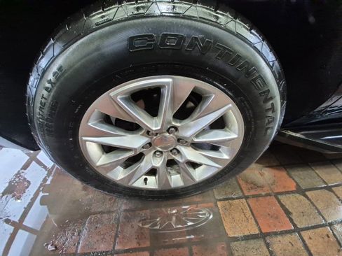 Used 2022 Chevrolet Tahoe Premier image 9