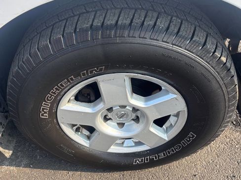 Used 2007 Nissan Frontier SE w/ SE Value Truck Pkg image 10