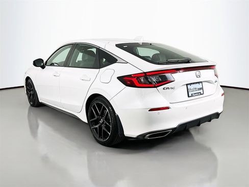 Used 2022 Honda Civic Sport Touring image 5