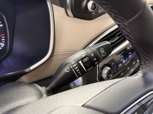 Used 2020 Hyundai Santa Fe SEL w/ Convenience + Premium Package AWD/4WD image 19