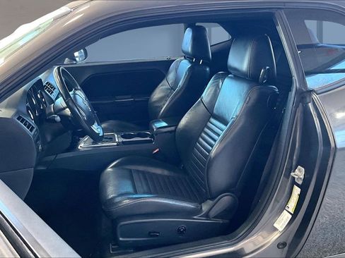 Used 2013 Dodge Challenger SXT Plus image 26