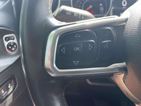 Used 2018 Jeep Wrangler Unlimited Sahara w/ Cold Weather Group AWD/4WD image 23