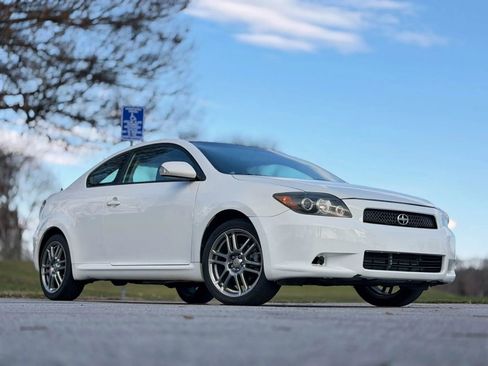 Used 2010 Scion tC FWD image 70