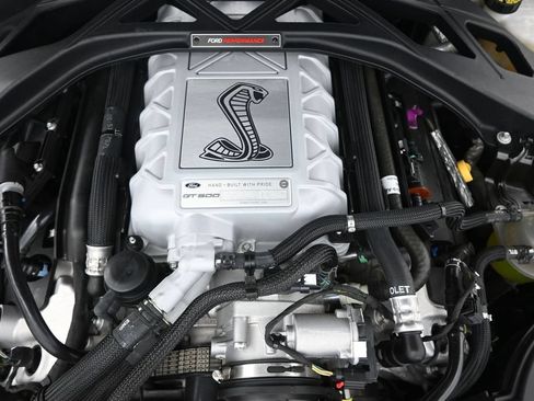 Used 2022 Ford Mustang Shelby GT500 w/ Technology Package RWD image 51
