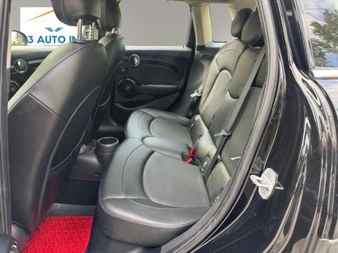 Used 2016 MINI Cooper 4-Door Hardtop w/ Premium Package FWD image 21