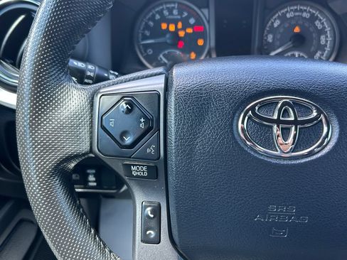 Used 2023 Toyota Tacoma TRD Off-Road AWD/4WD image 18