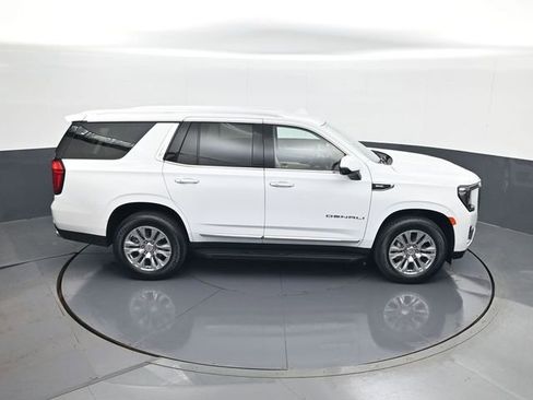 Used 2023 GMC Yukon Denali AWD/4WD image 17