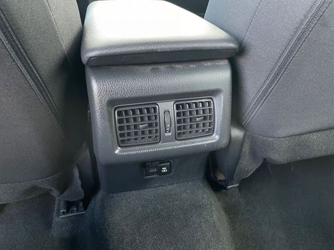 Used 2025 Toyota Camry LE image 22