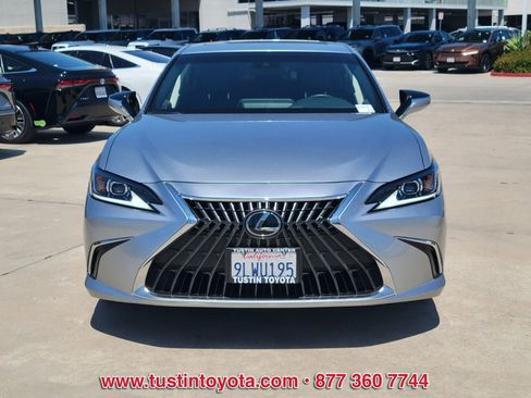 Used 2024 Lexus ES 350 w/ Accessory Package (Z1) FWD image 8