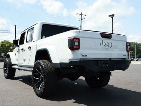 Used 2020 Jeep Gladiator Overland AWD/4WD image 9