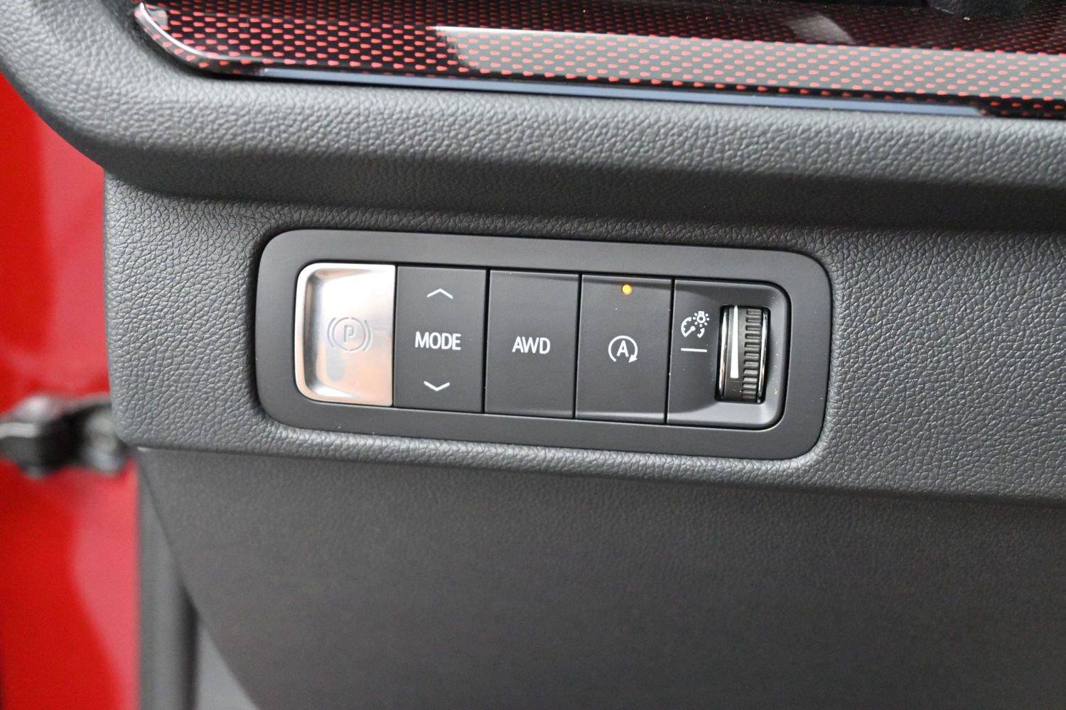 Used 2024 Chevrolet Traverse Z71 w/ Enhanced Driving Package AWD/4WD image 26